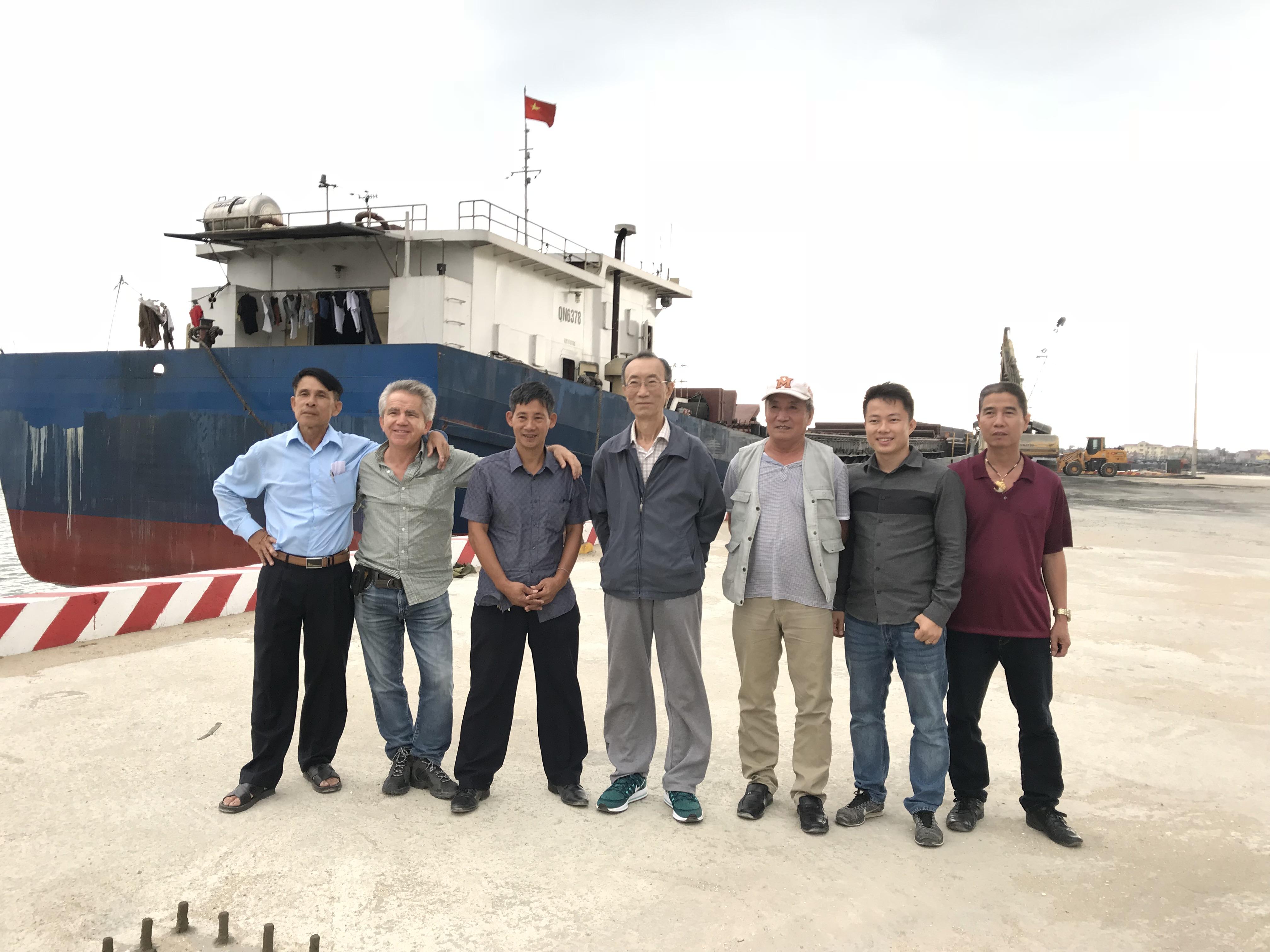 Examining and supervising the shipments at the port