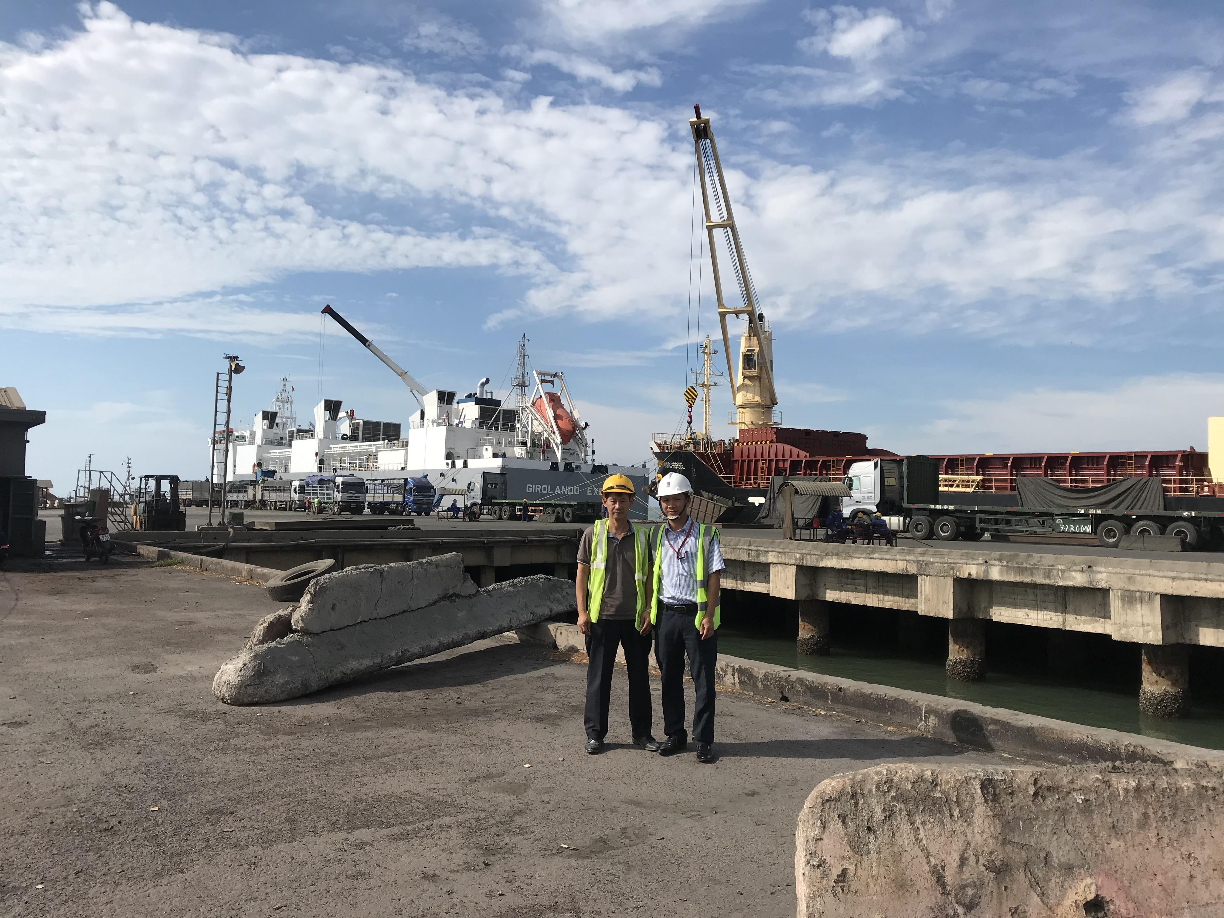 Examining and supervising the shipments at the port