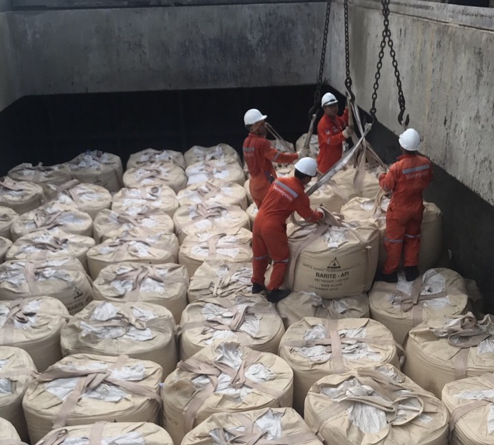 Delivering API Barite Powder to Vietsovpetro